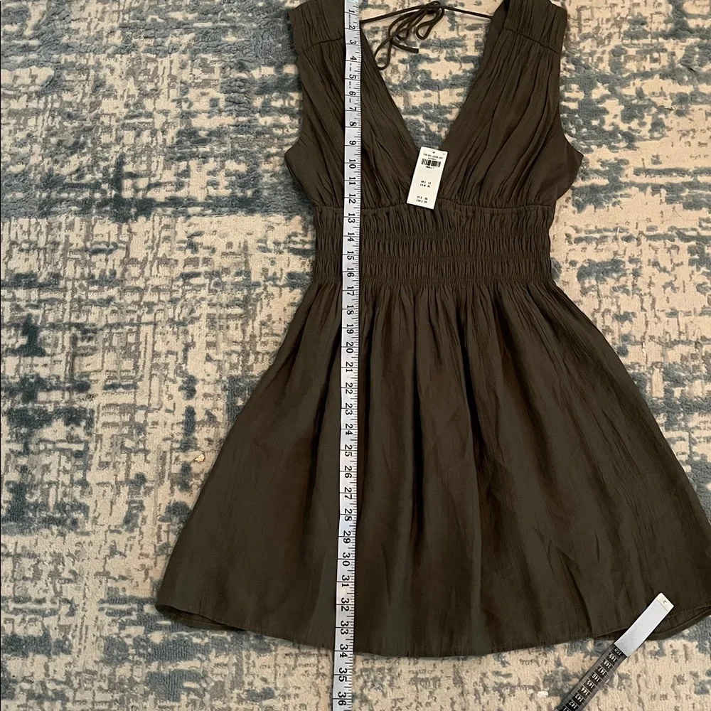 Abercrombie & Fitch Women's Smocked Plunge Crinkle Mini Dress - Small Tall - Picture 9 of 10